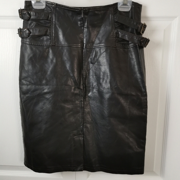Leatherette mini skirt - Picture 3 of 7